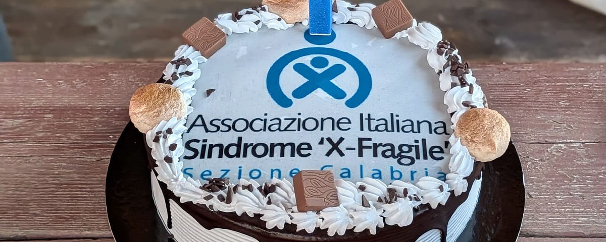 foto 1° Anniversario Associazione X-Fragile - Calabria - la torta