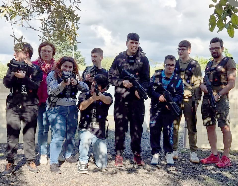 CorpOsaMente, foto di gruppo al Laserix Game di Acconia (CZ)